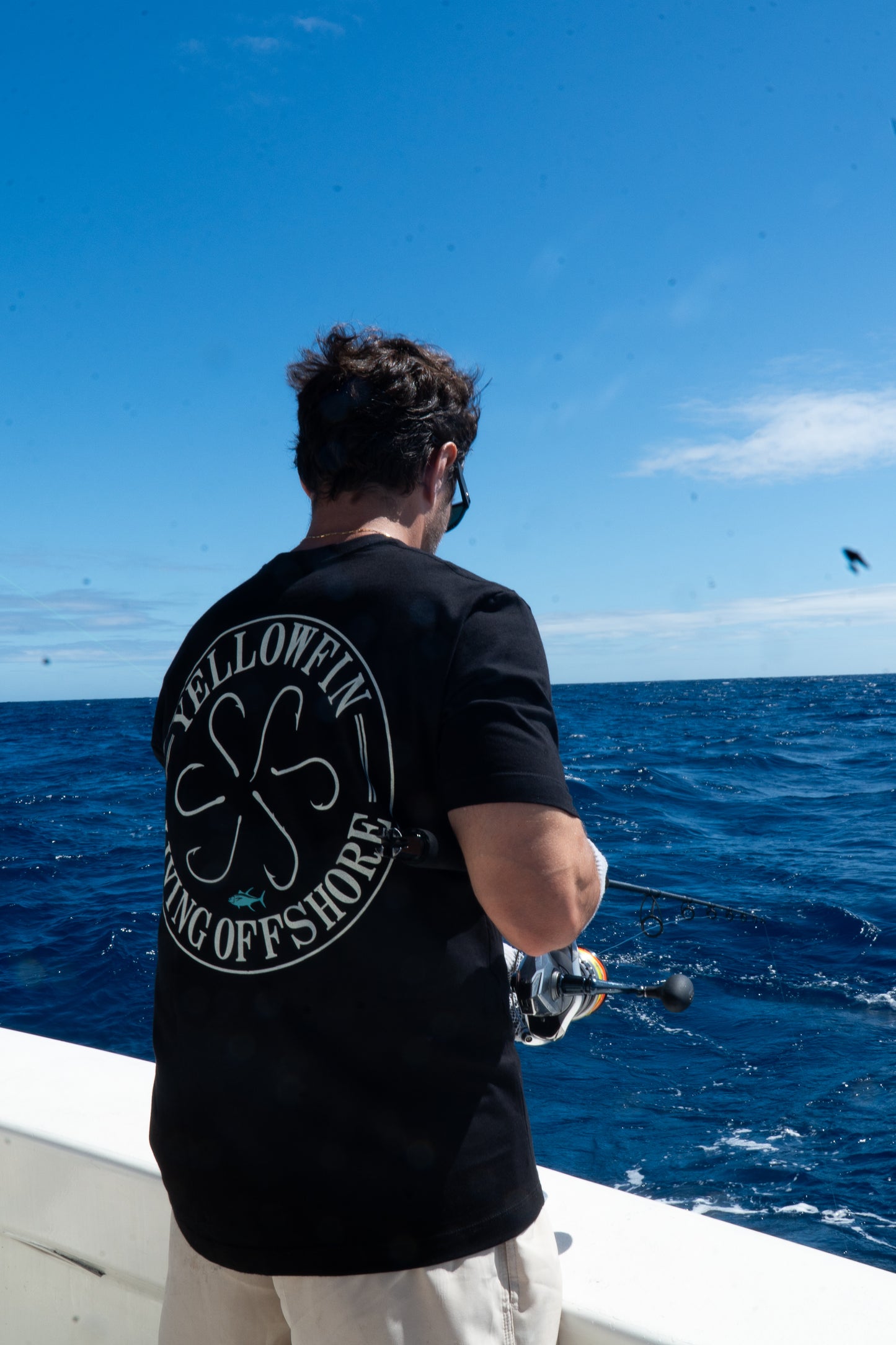 Camisa Yellowfin Fishhook Preta