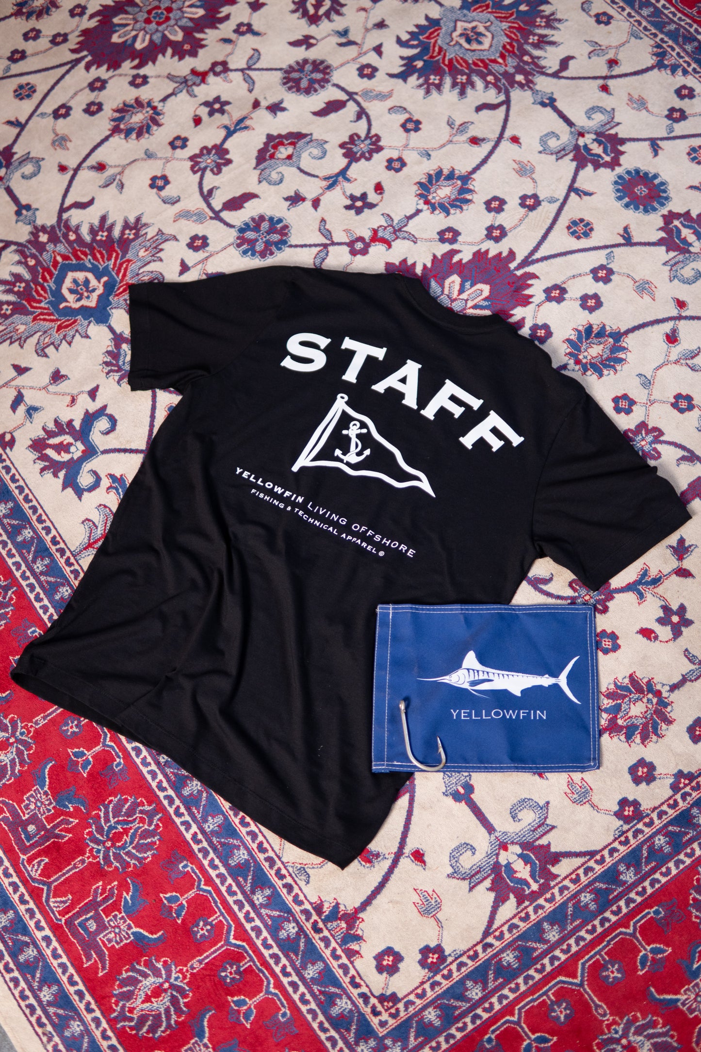 Camisa Yellowfin Staff Preta